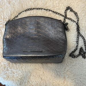 Brahmin NWOT, pewter, chain strap